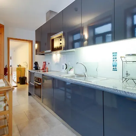 1930 City Lodge * Porto